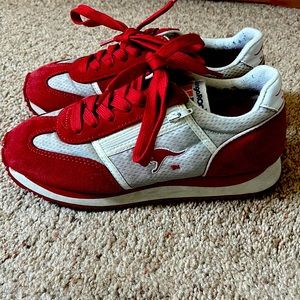 Retro red and white KangaROOS shoes. Women’s size 7